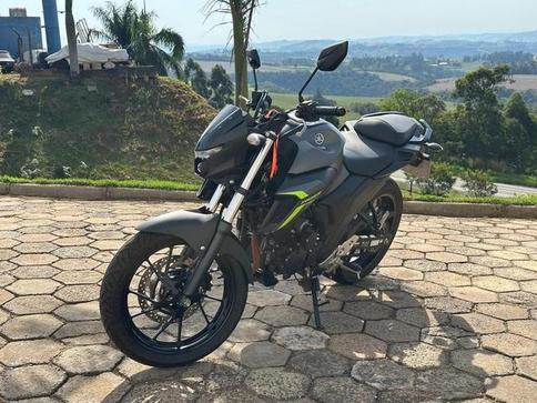 YAMAHA FZ25 FAZER 2024