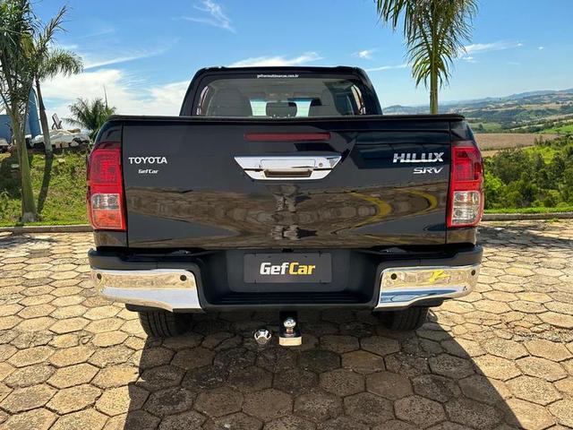 TOYOTA HILUX CD SRV 4FD 2022