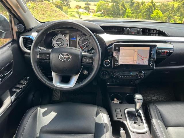 TOYOTA HILUX CD SRV 4FD 2022