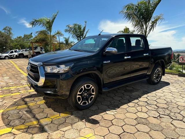 TOYOTA HILUX CD SRV 4FD 2022