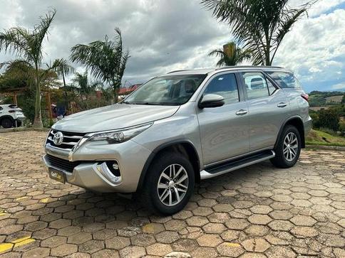 TOYOTA HILUX SWSRXA4FD 2020