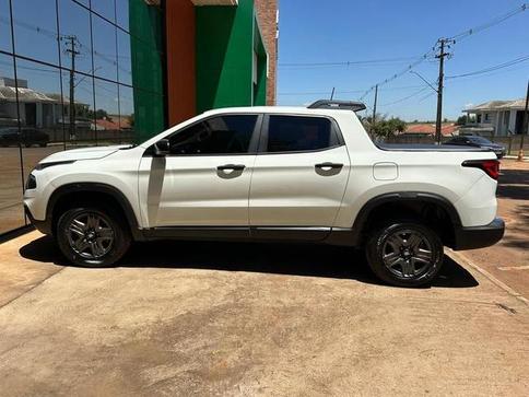 FIAT TORO ENDUR T270 AT6 2025