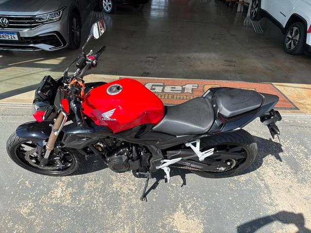 HONDA CB 500F 2023