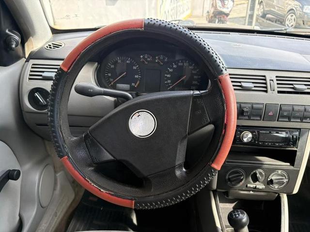 VOLKSWAGEN GOL 1.6 2000