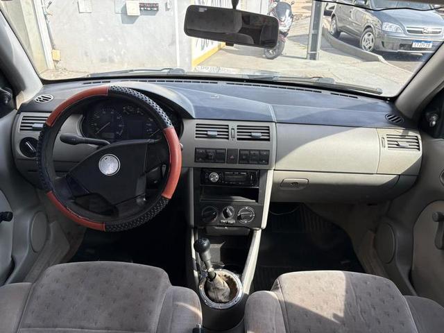 VOLKSWAGEN GOL 1.6 2000