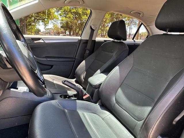 VOLKSWAGEN JETTA CL AF 2017