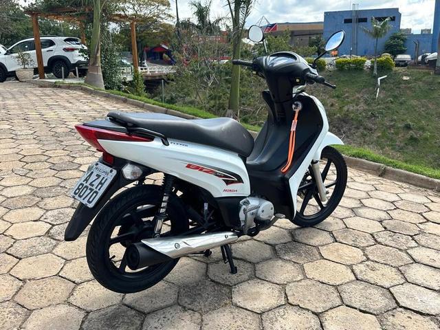 HONDA BIZ 125 EX 2015