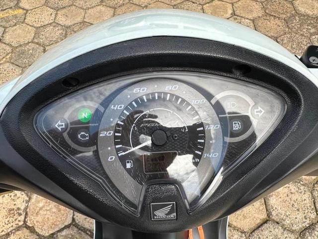 HONDA BIZ 125 EX 2015