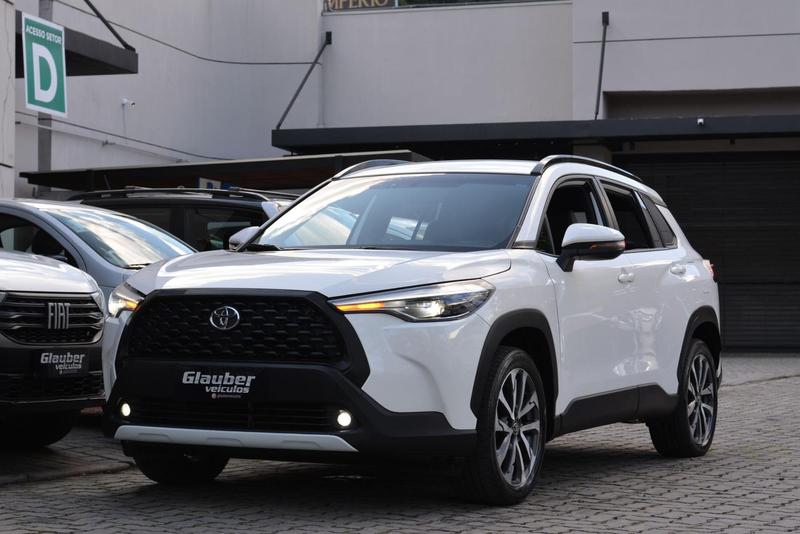 TOYOTA CCROSS XRE 20