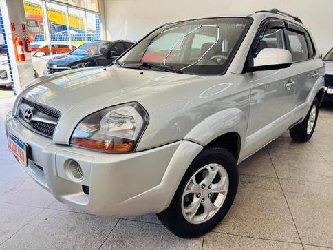 HYUNDAI TUCSON GLS AUT