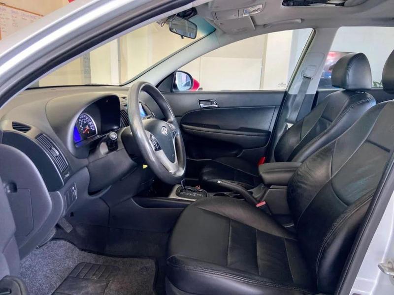 Hyundai i30 Cw 2.0 16V 145cv Automático 5P - foto 9