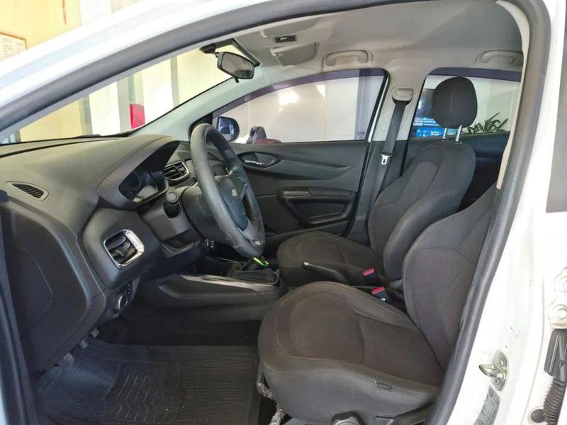 Chevrolet Onix Hatch Ls 1.0 8V Flexpower 5P Mec. - foto 8