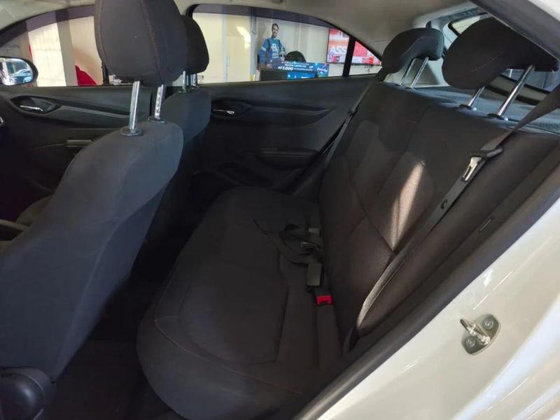 Chevrolet Onix Hatch Ls 1.0 8V Flexpower 5P Mec. - foto 10