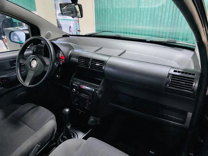 Volkswagen Fox City 1.0mi 1.0mi Total Flex 8V 3P - foto 15