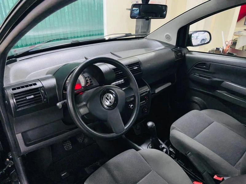 Volkswagen Fox City 1.0mi 1.0mi Total Flex 8V 3P - foto 9