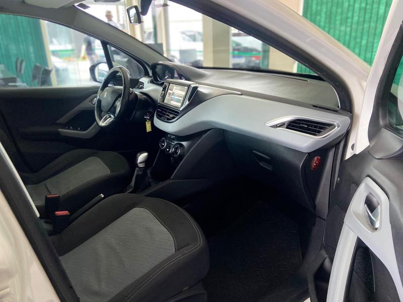 Peugeot 208 Active - foto 6