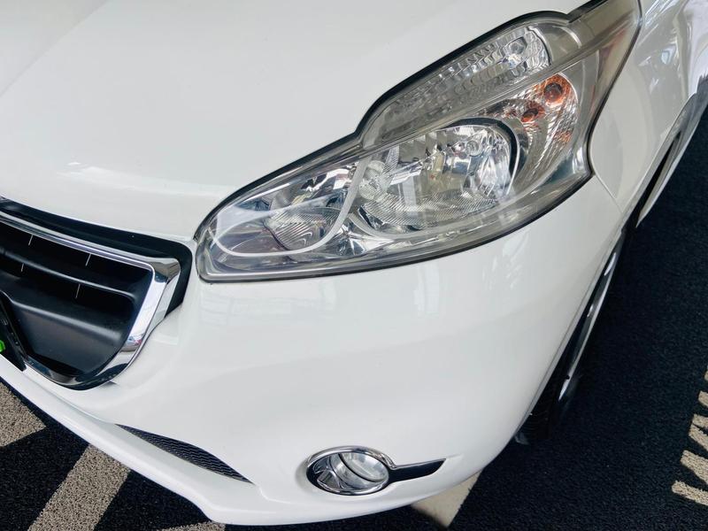 Peugeot 208 Active - foto 8
