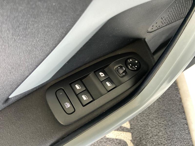 Peugeot 208 Active - foto 16