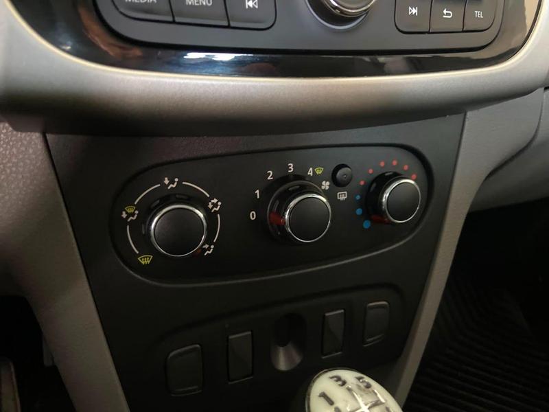 Renault Logan Expr 1016V - foto 8