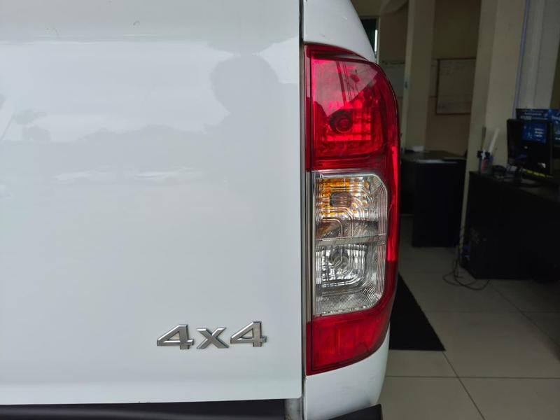 Nissan Frontier S Mt 4X4 - foto 17