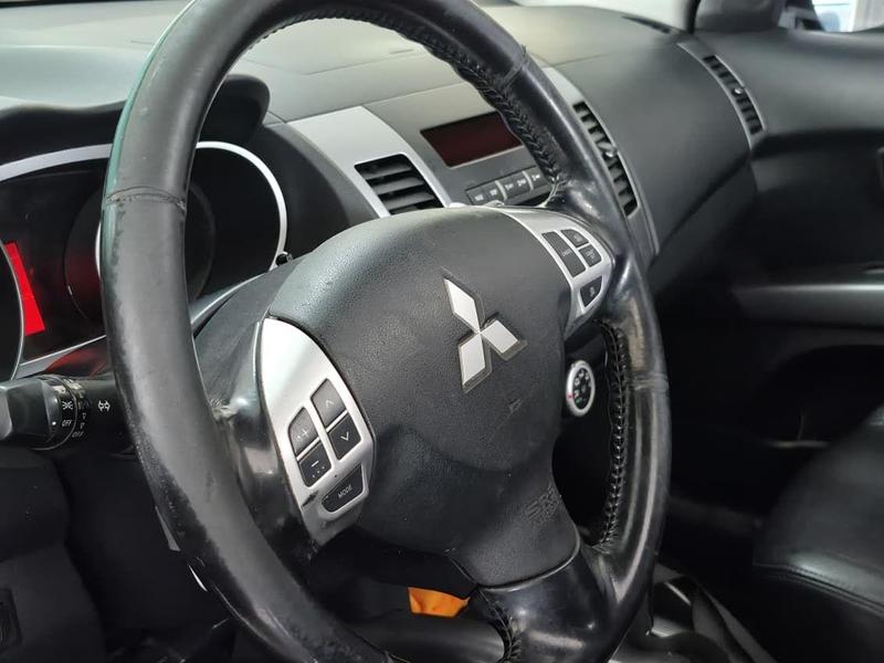 Mitsubishi Outlander 3.0 GT 3.0 V6 Aut. - foto 3