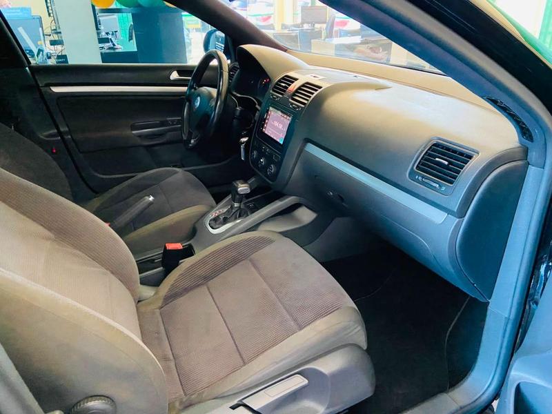 Volkswagen Jetta - foto 17