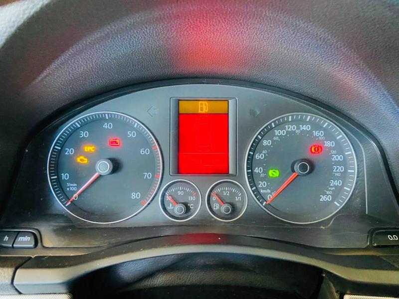 Volkswagen Jetta - foto 8