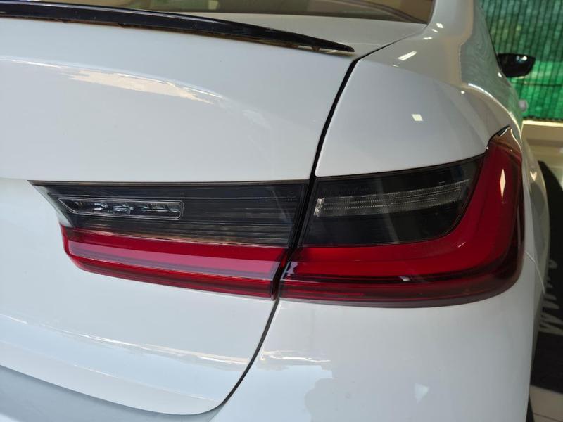 BMW 320i M Sport Flex - foto 14