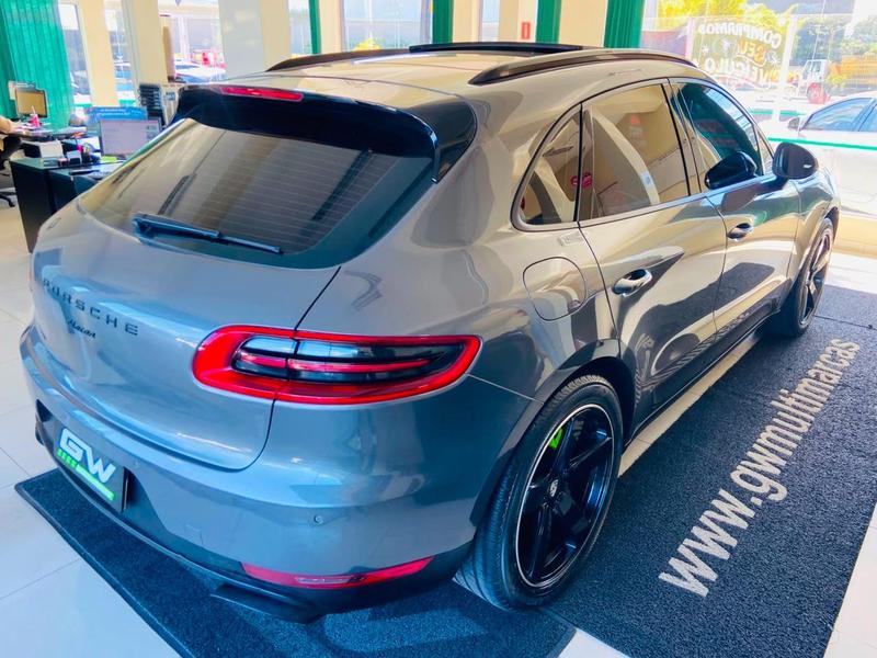 Porsche Macan - foto 2