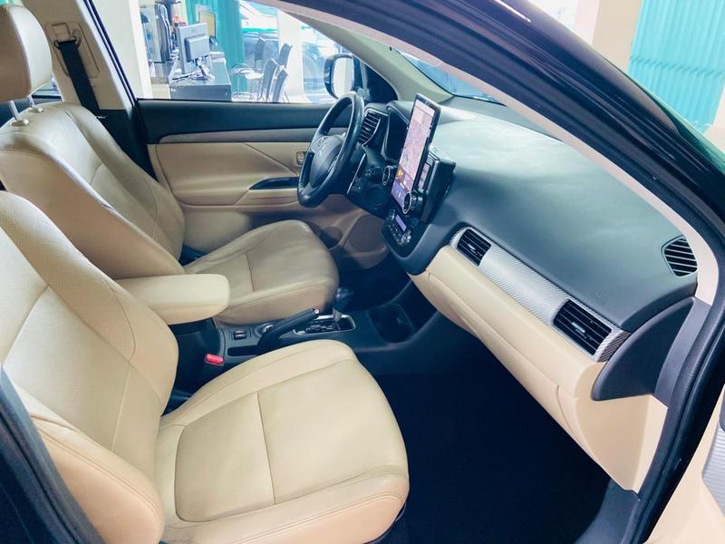 Mitsubishi Outlander 3.0 GT 4X4 V6 24V Gasolina 4P Automático - foto 16
