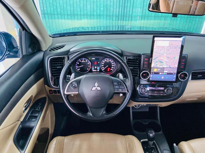 Mitsubishi Outlander 3.0 GT 4X4 V6 24V Gasolina 4P Automático - foto 7