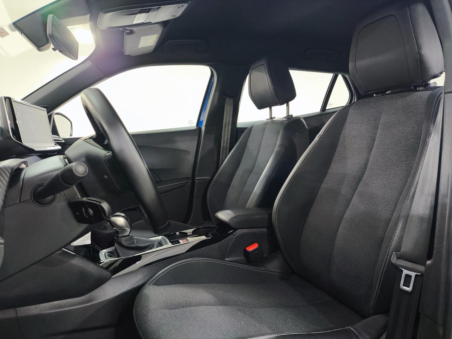 Peugeot 2008 Act T200 2025, foto 12