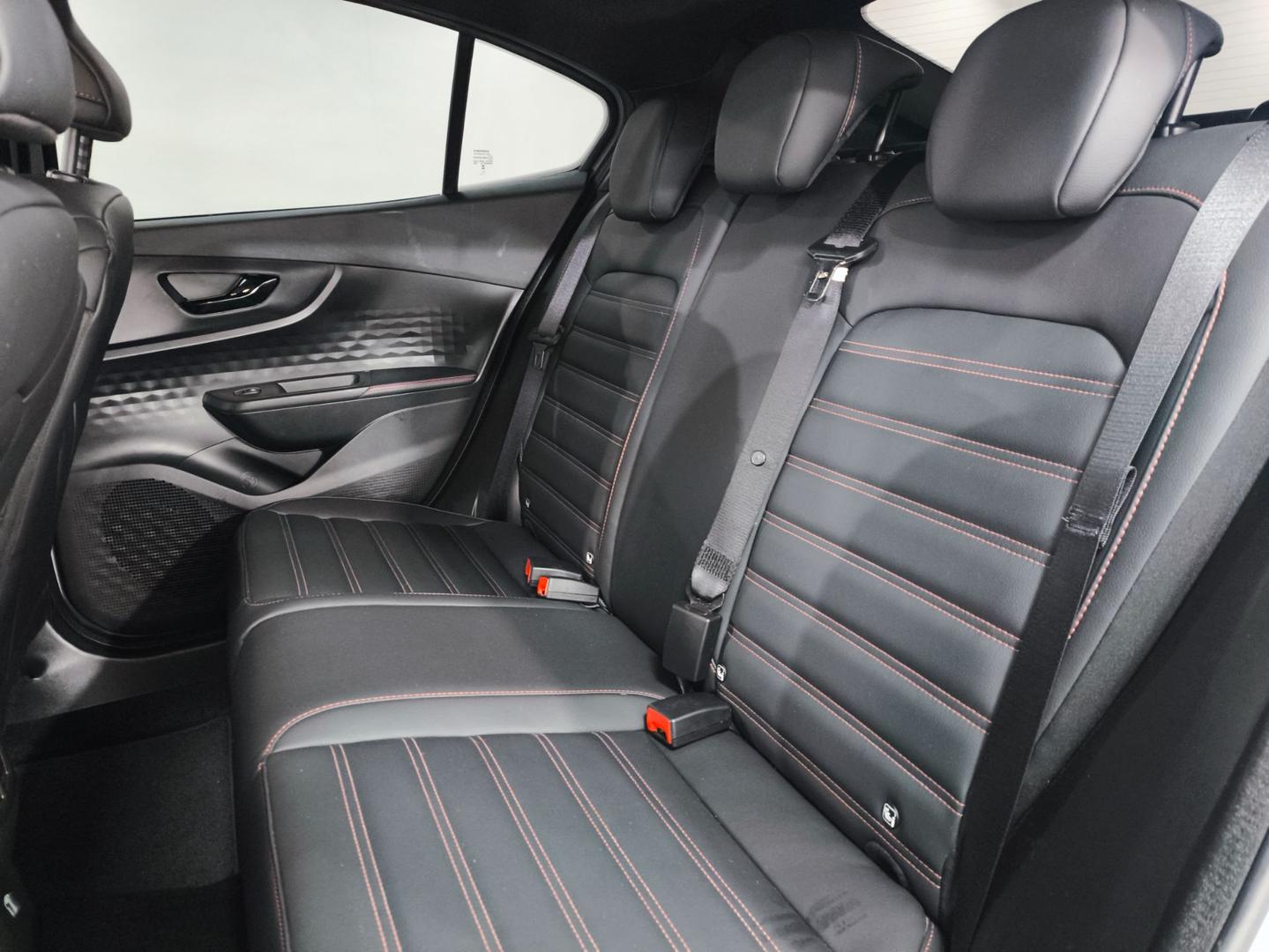 Fiat Fastback Abarth 270 2025, foto 7