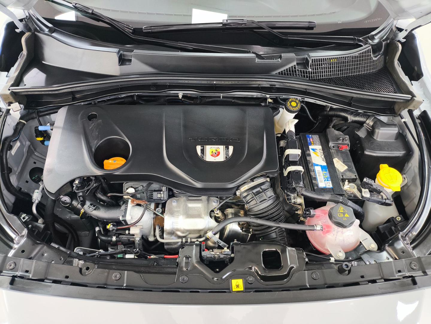 Fiat Fastback Abarth 270 2025, foto 16