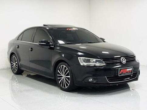 VOLKSWAGEN JETTA 2.0 T