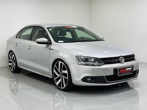 VOLKSWAGEN JETTA 2.0 T