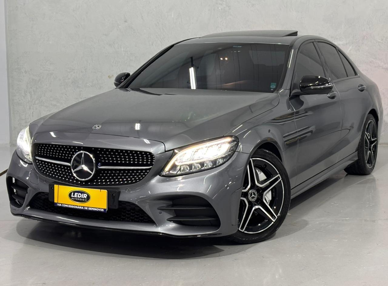 mercedes-benz c300 2019 - foto 1