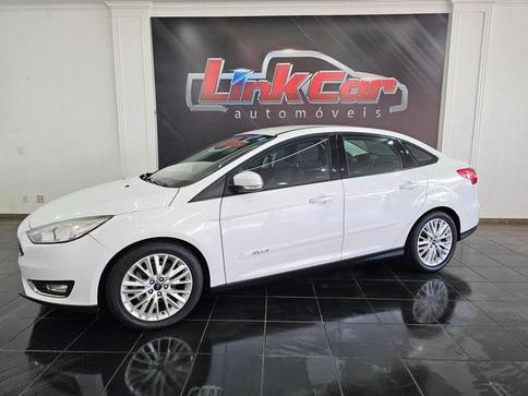 FORD FOCUS FASTBACK SE PLUS 2.0 FLEX AUT