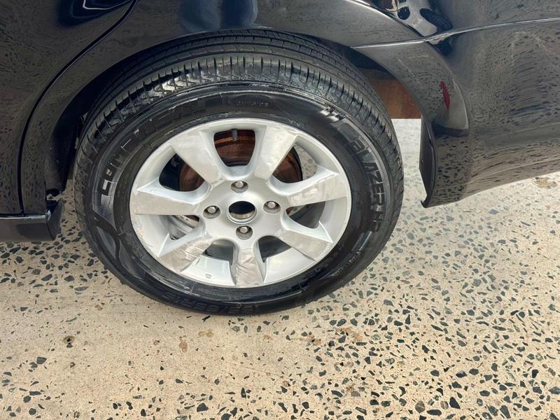 Nissan Tiida Sedan 18f - foto 7