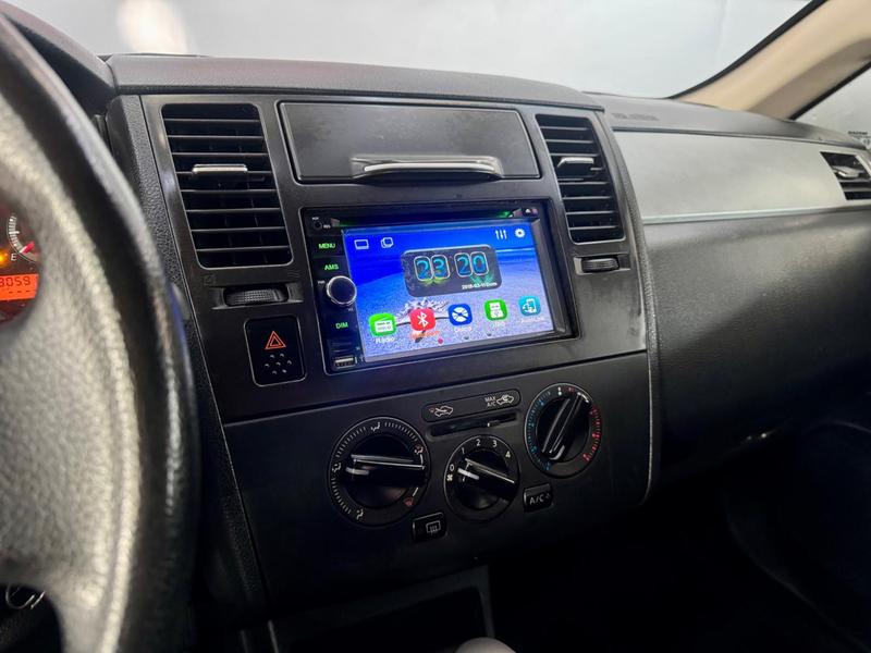 Nissan Tiida Sedan 18f - foto 10