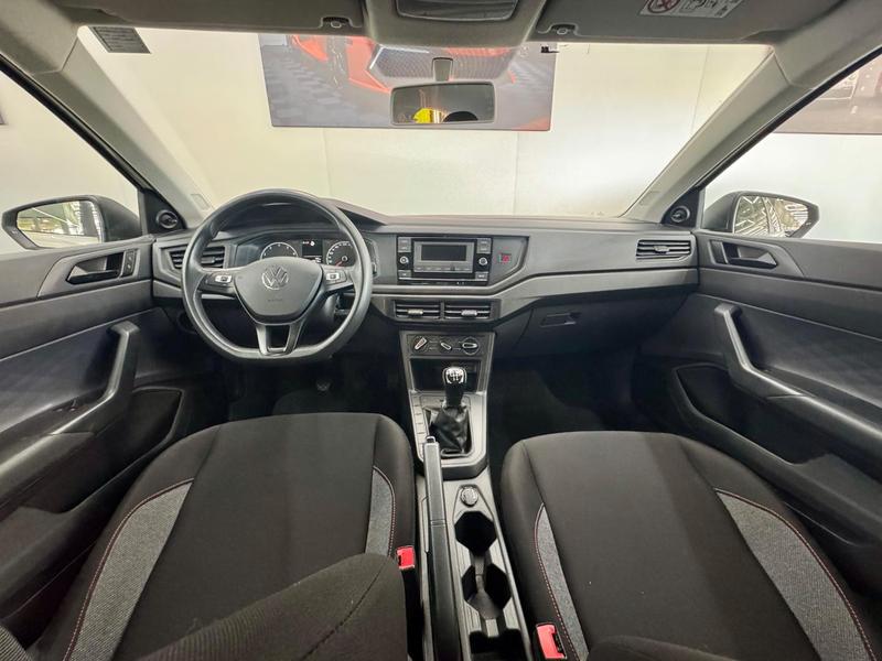 Volkswagen Polo Track 1.0 Flex 12V 5P - foto 12