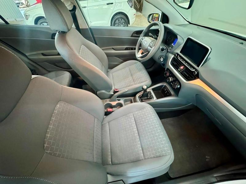 Hyundai HB20S 1.0 Confort Plus 12V Flex 4P Manual - foto 13