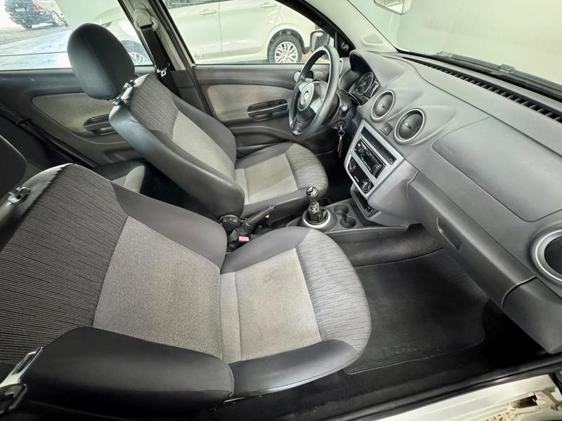 Volkswagen Voyage 1.0 - foto 14