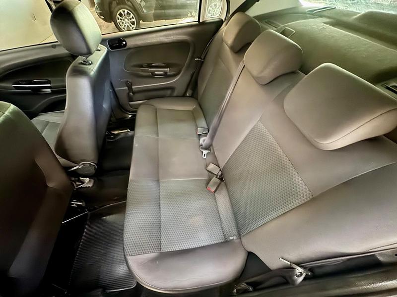 Volkswagen Voyage MPI - foto 11