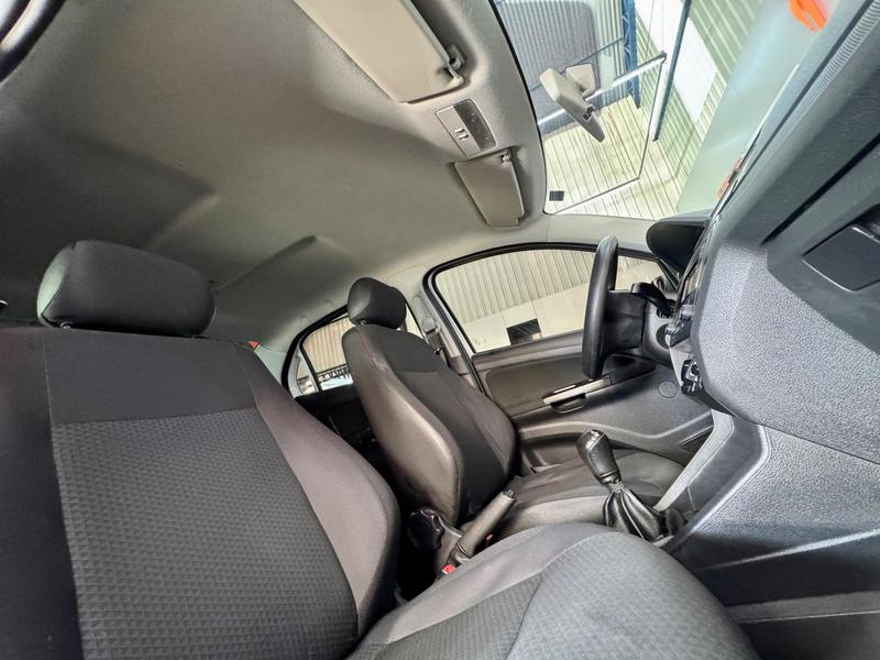 Volkswagen Voyage MPI - foto 14