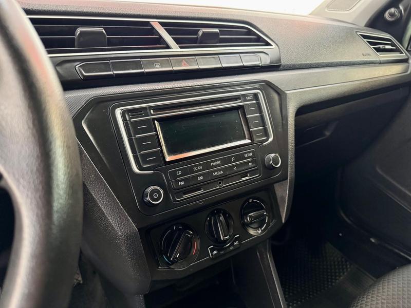 Volkswagen Voyage MPI - foto 10