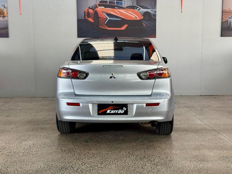 Mitsubishi Lancer 2.0 16V 160cv Automático - foto 5