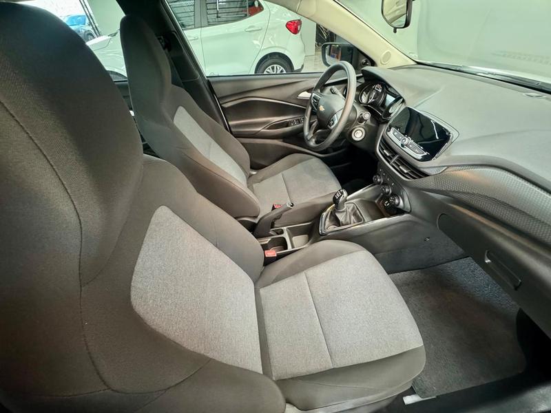 Chevrolet Onix 10mt Hb - foto 14