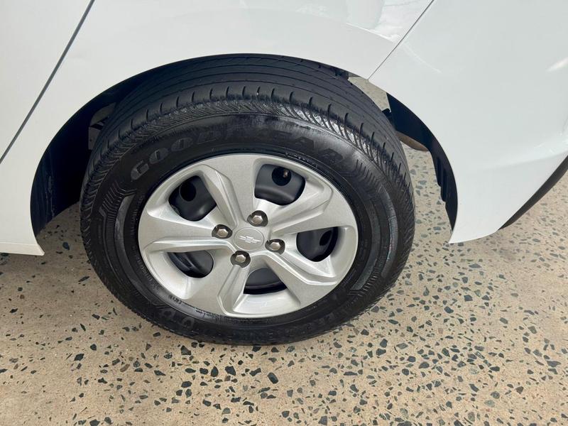 Chevrolet Onix 10mt Hb - foto 7