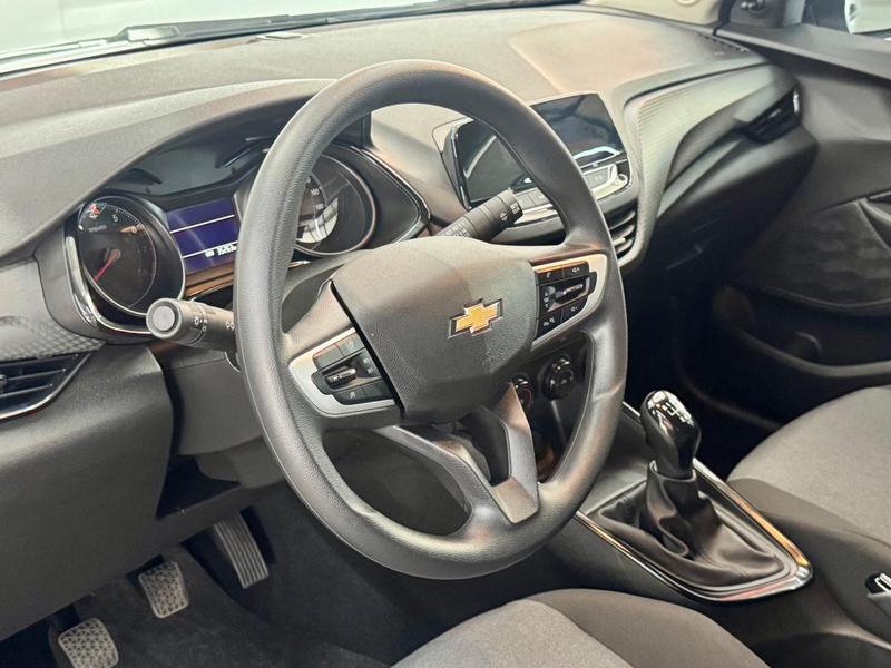 Chevrolet Onix 10mt Hb - foto 9